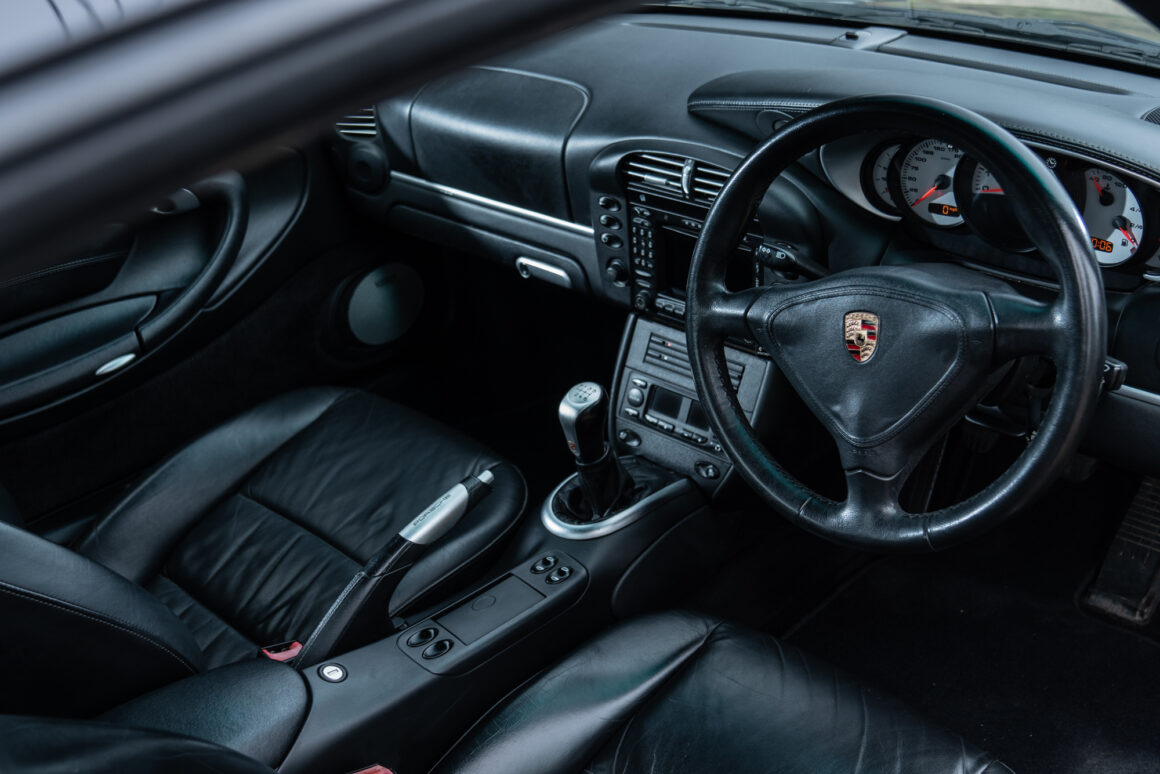 Black Porsche 996 C4S Interior