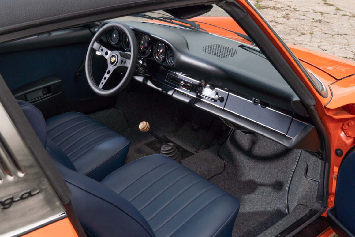 1973 Porsche Targa Interior in Blue Leather